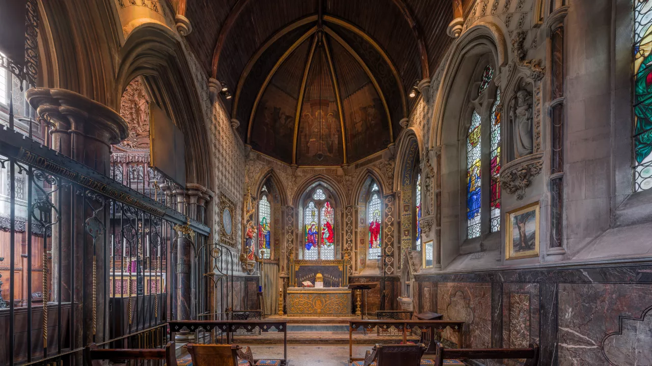 GreaterLondonEARLSCOURTStCuthbert(davidiliffCC-BY-SA3.0)1