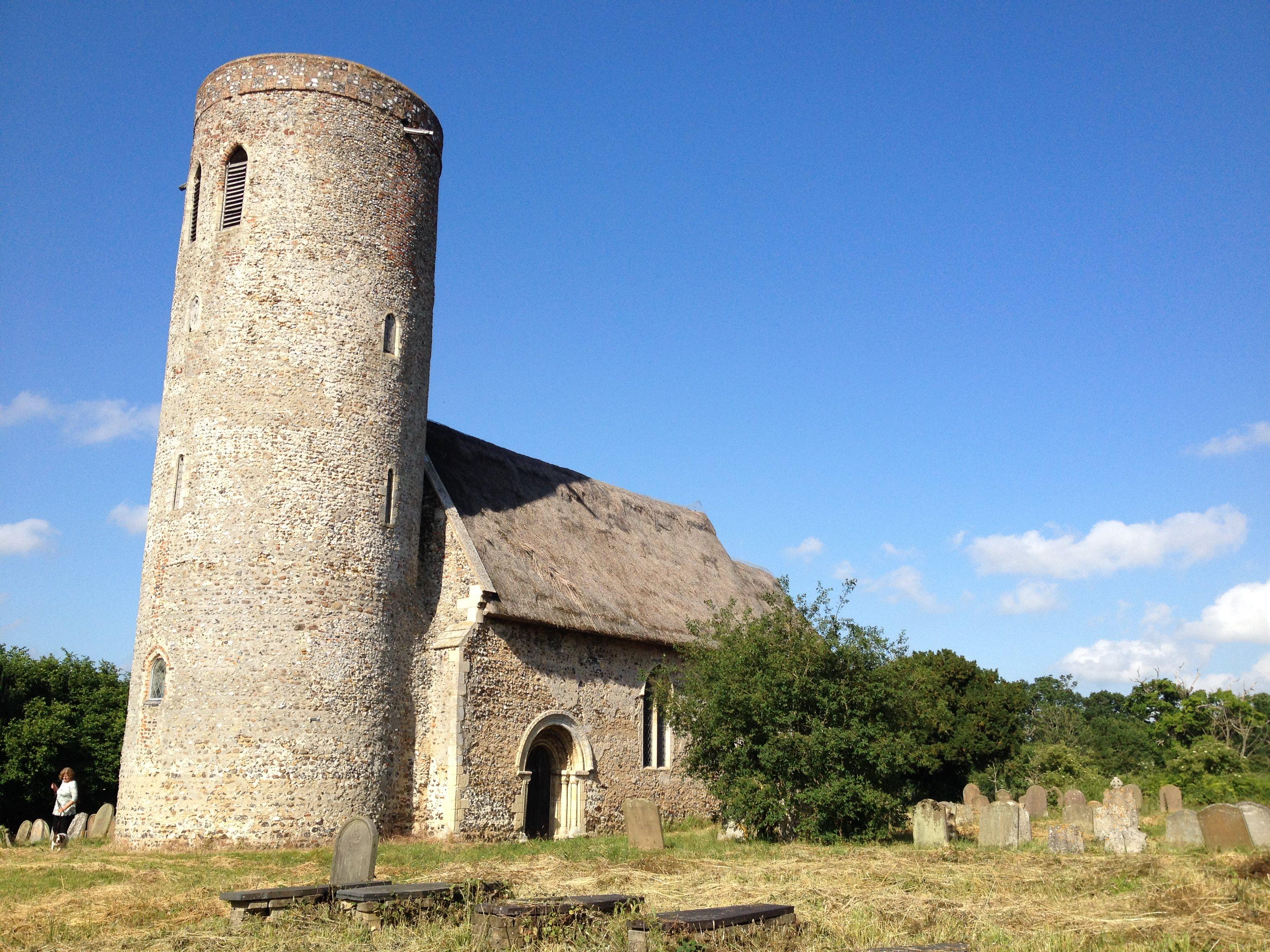 NorfolkHALESStMargaret(ericraynerCC-BY-2.0)1