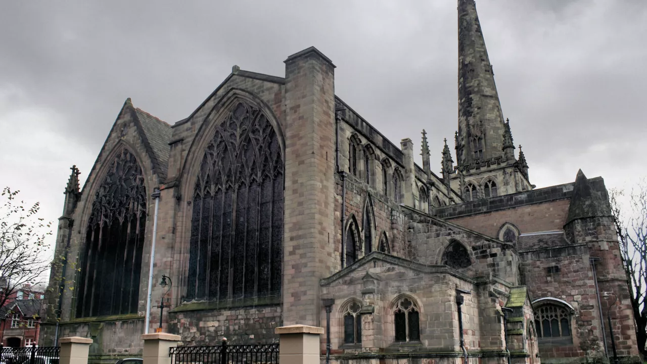 ShropshireSHREWSBURYStMaryVirgin(robertcuttsCC-BY-SA2.0)1