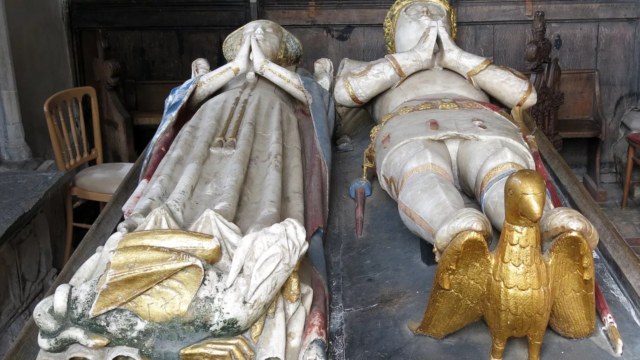 SuffolkDENNINGTONStMary(spencermeansCC-BY-SA2.0)2