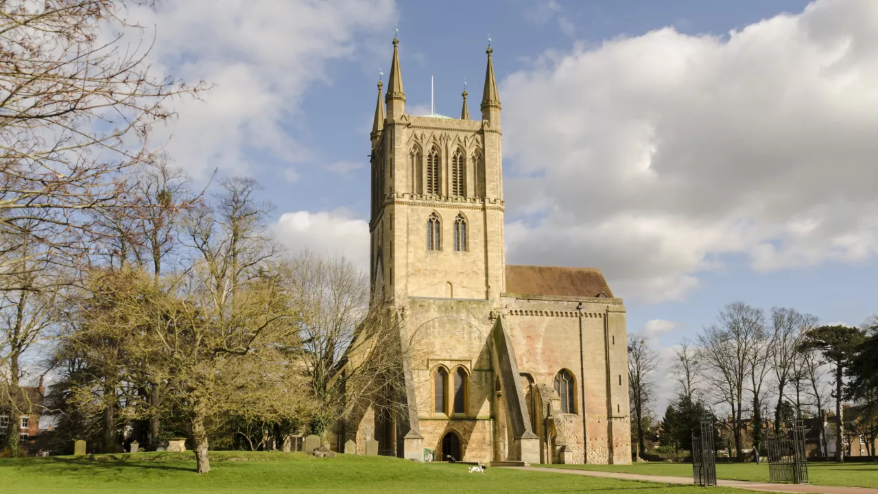 WorcestershirePERSHOREPershoreAbbey(jules&jennyCC-BY-2.0)1