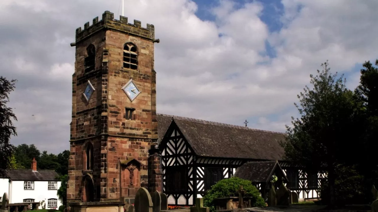 CheshireLOWERPEOVERStOswald(grassrootsgroundswellCC-BY-SA2.0)1