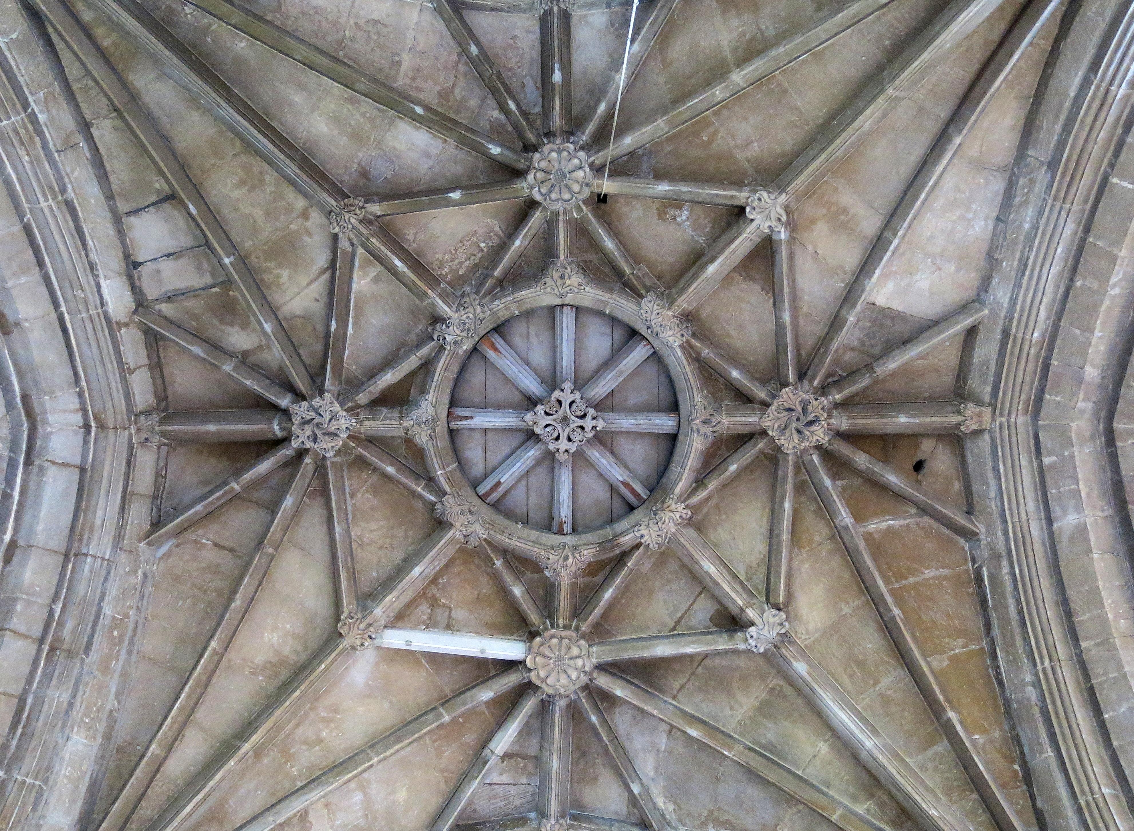 LincolnshireGOSBERTONStPeterStPaul(spencermeansCC-BY-SA2.0)4