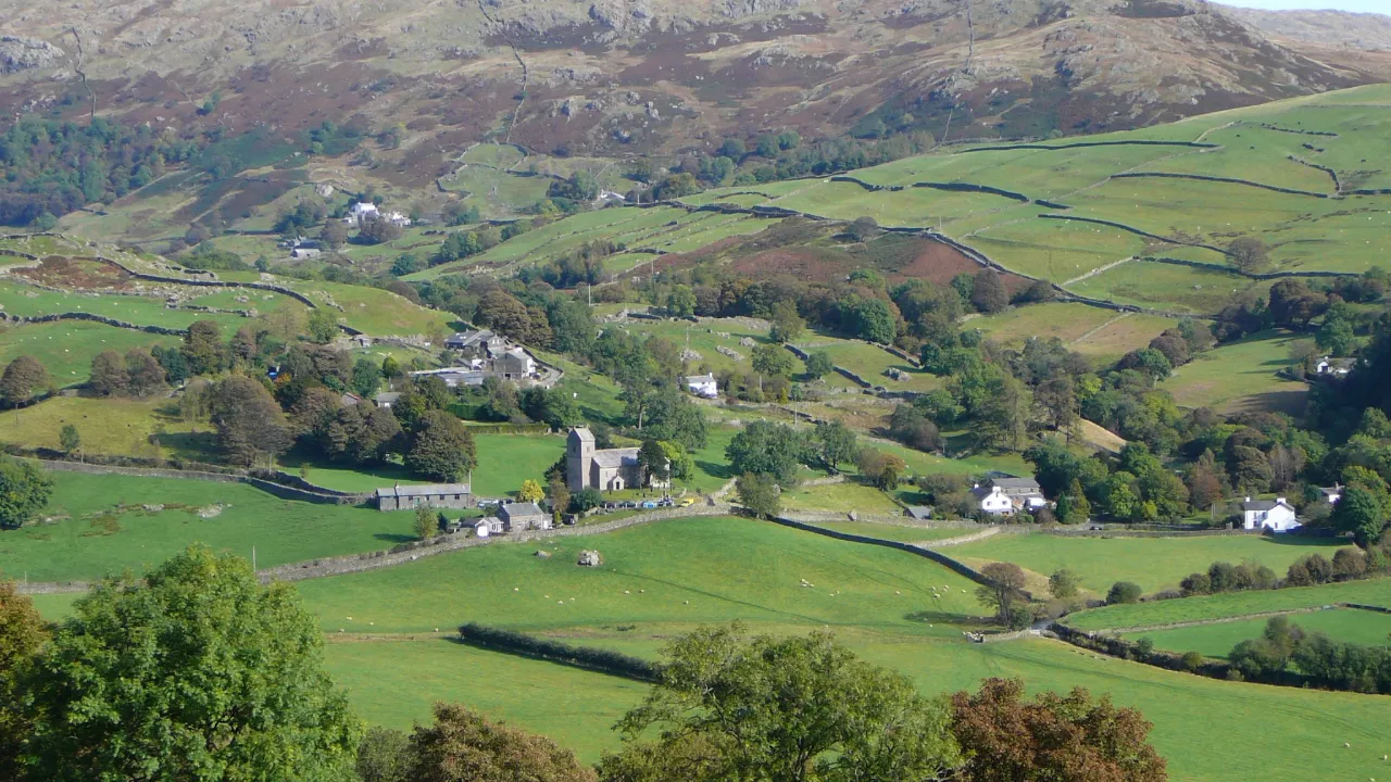 CumbriaKENTMEREStCuthbert(patnearyCC-BY-SA2.0)2