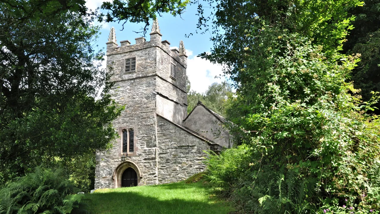 CumbriaSTAVELEYINCARTMELStMary(robertcuttsCC-BY-2.0)1
