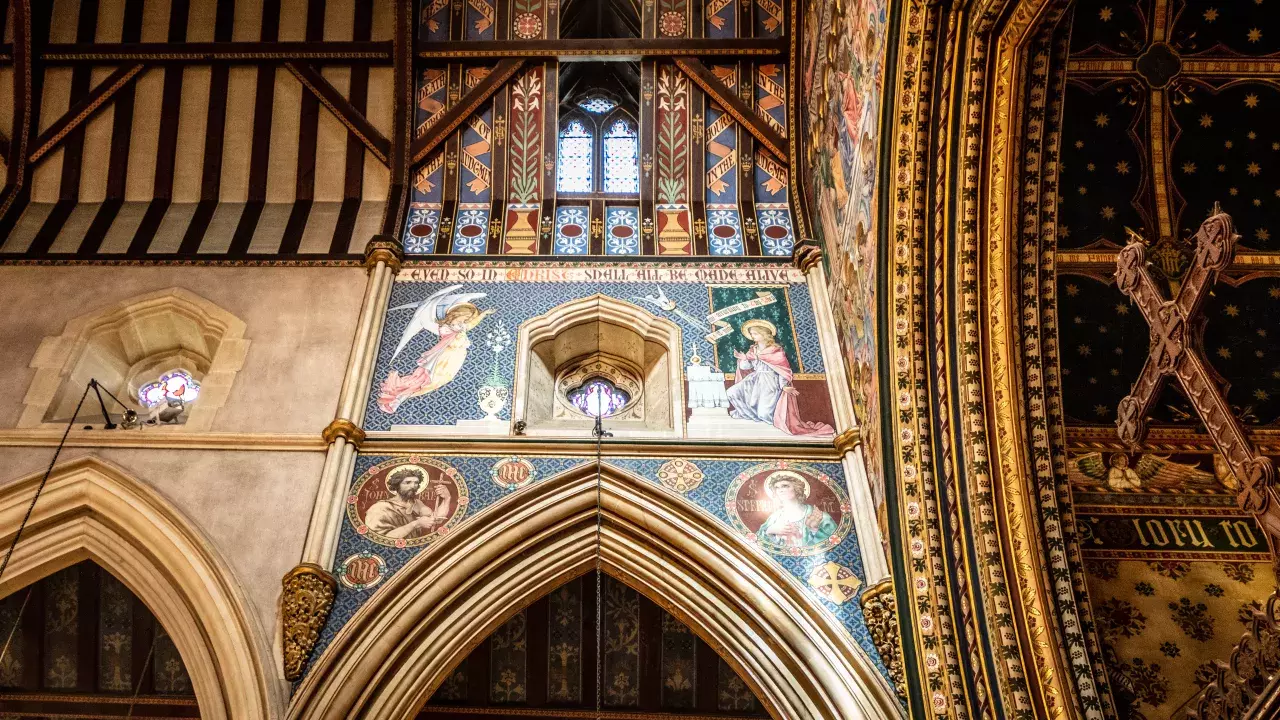 GloucestershireHIGHNAMHolyInnocents(londonroadCC-BY-2.0)3