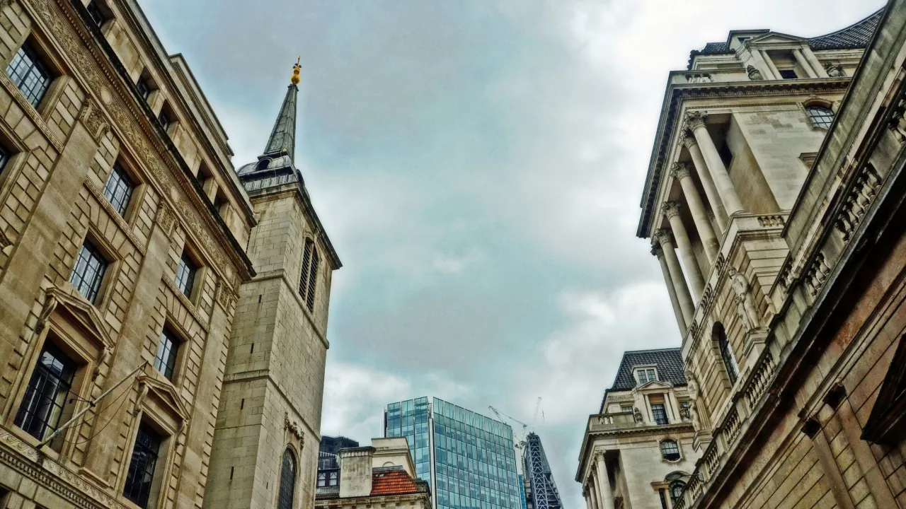 GreaterLondonCITYOFLONDONStMargaretLothbury(itsnogameCC-BY-2.0)1