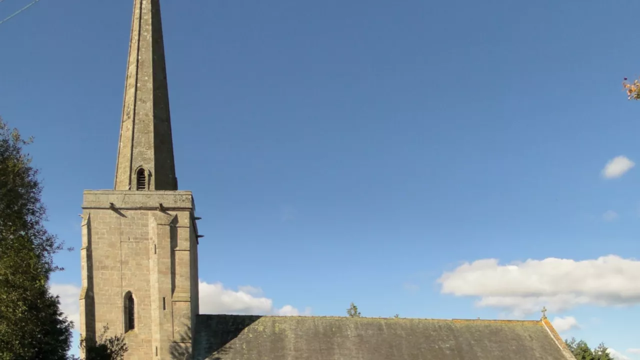 HerefordshireWITHINGTONStPeter(philippankhurstCC-BY-SA2.0)1