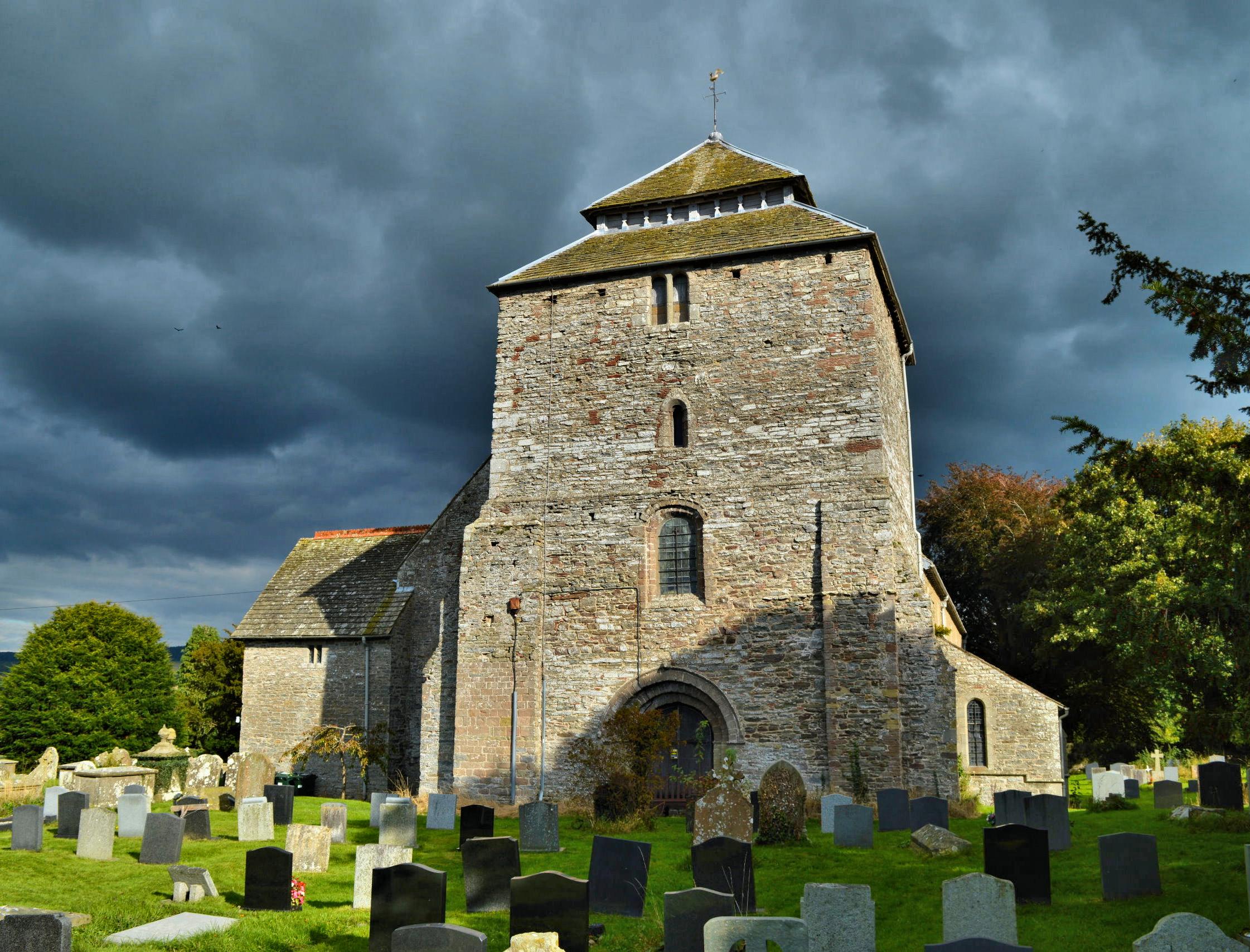 ShropshireCLUNStGeorge(philippankhurstCC-BY-SA2.0)1