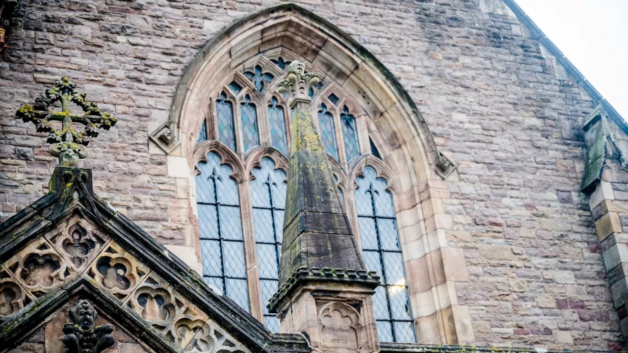 MonmouthshireABERGAVENNYStMary(explorechurches.org)6