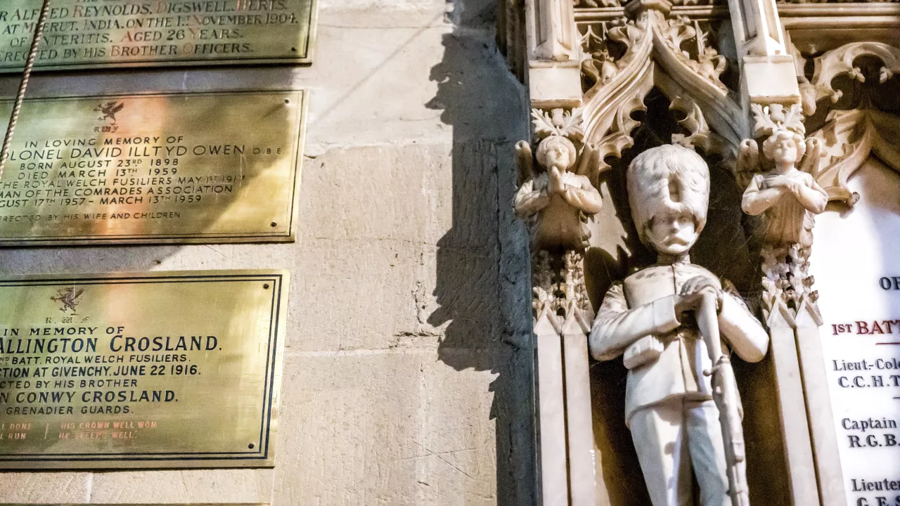 WrexhamWREXHAMStGiles(explorechurches.org)42