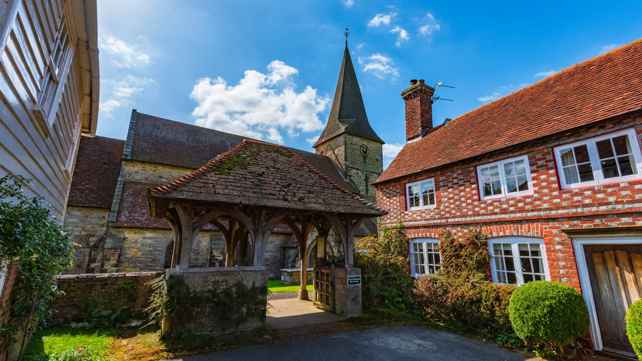 SussexOLDHEATHFIELDNAllSaints(nickrowlandCC-BY-ND2.0)1