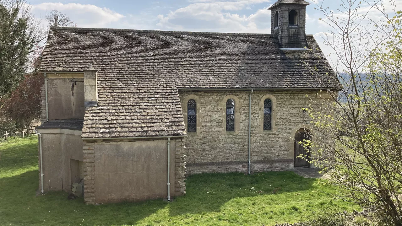 GloucestershireBROWNSHILLStMaryAngels(rodwCC-BY-SA4.0)1