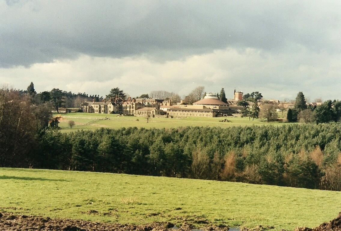 SussexTURNERSHILLWorthAbbey(peterjefferyCC-BY-SA2.0)1