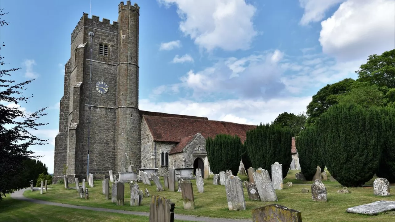 KentSEALStPeterStPaul(michaelgarlickCC-BY-SA2.0)1