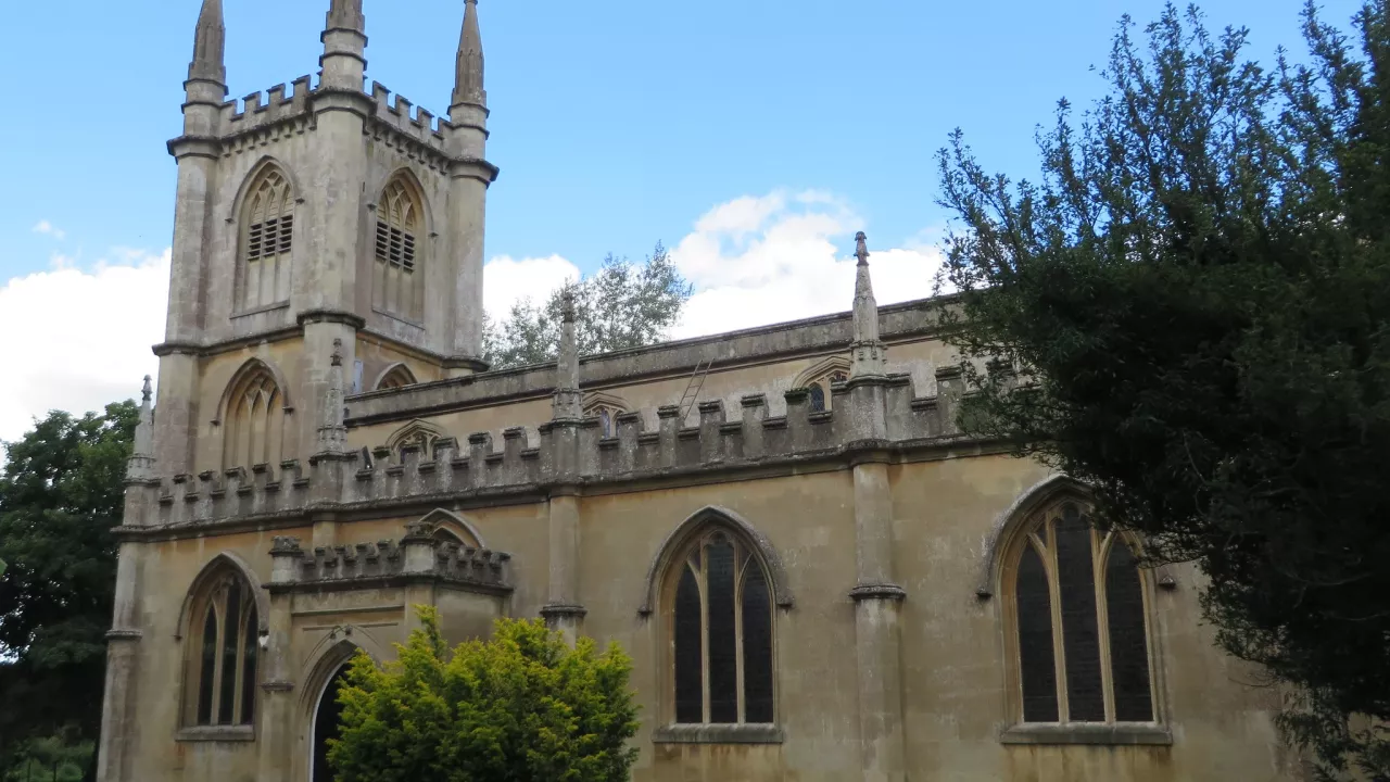 BerkshireHUNGERFORDStKLawrence(grahamtillerCC-BY-2.0)1