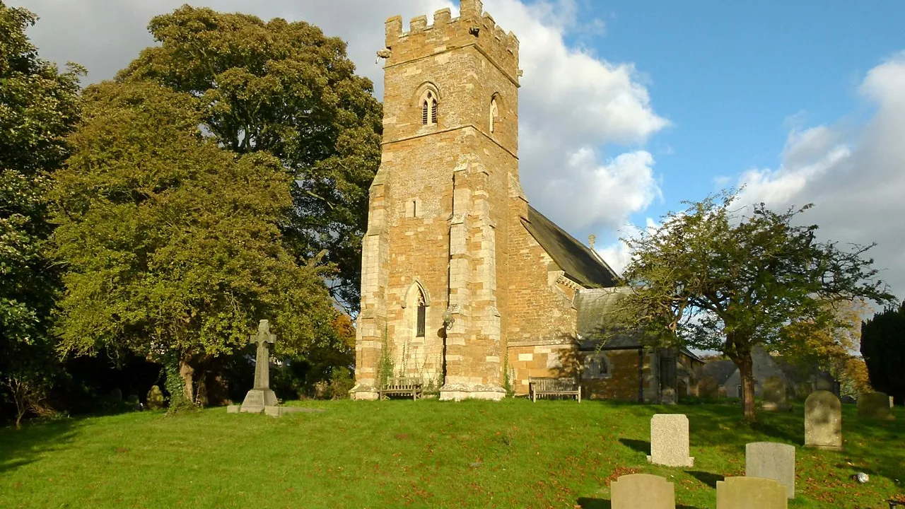 LeicestershireHARSTONStMichaelAllAngels(alanmurrayrustCC-BY-SA2.0)1