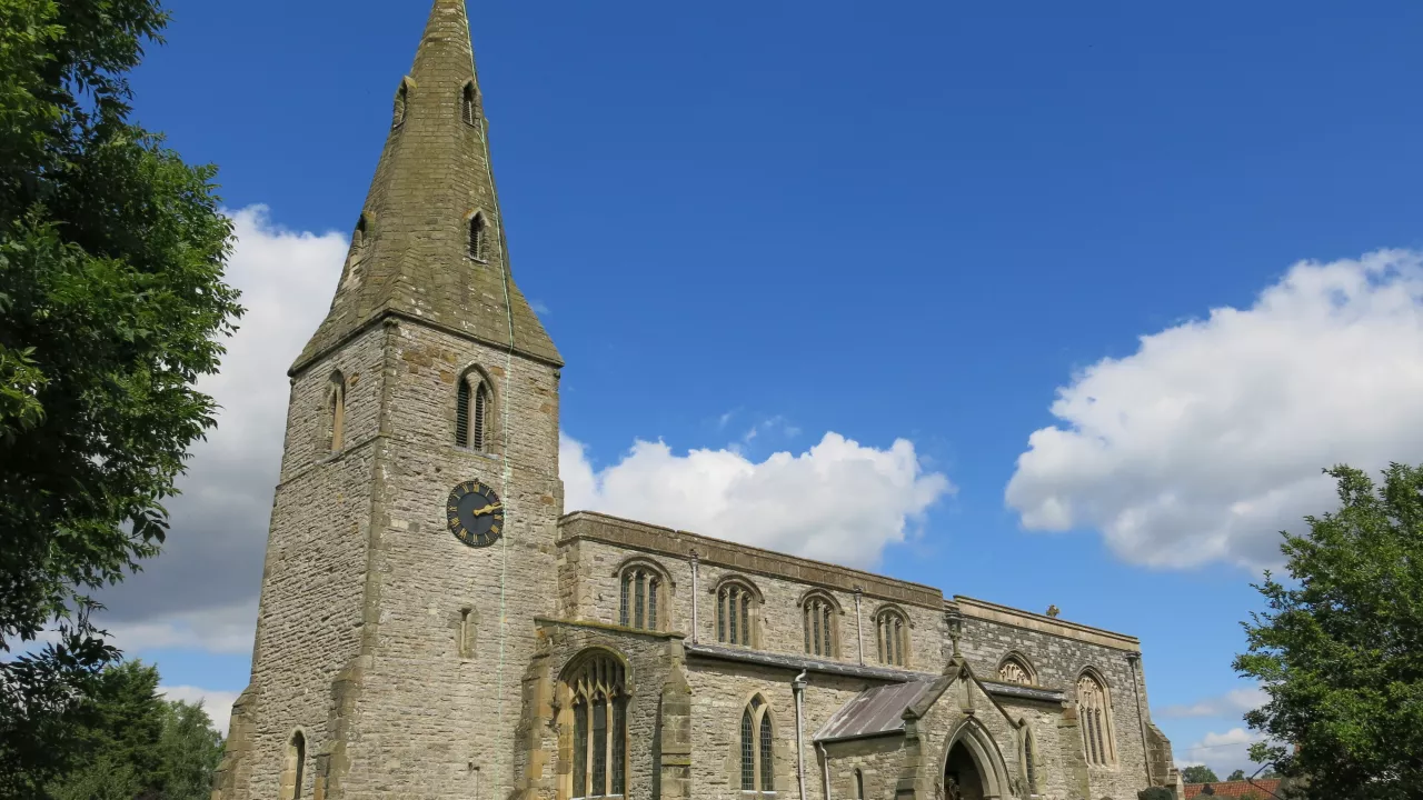 NottinghamshireWILLOUGHBYONWOLDSStMaryAllSaints(simoncopeCC-BY-SA2.0)1