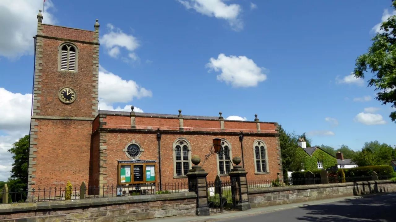 CheshireCHURCHMINSHULLStBartholomew(philipplattCC-BY-SA2.0)1