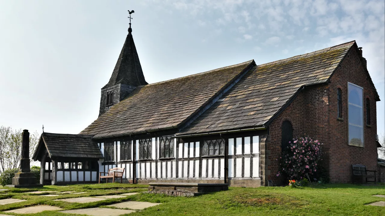 CheshireMARTONStJamesStPaul(michaelgarlickCC-BY-SA2.0)1