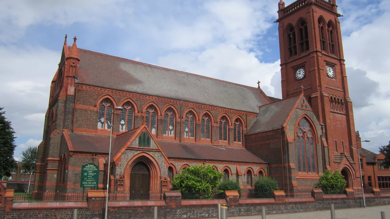 CheshireWIDNESStPaul(rept0n1xCC-BY-2.0)1