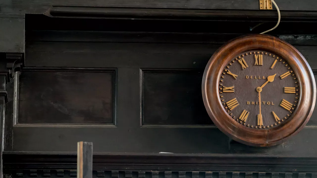 CityofBristolBRISTOLStJohnWall(explorechurches.org)16