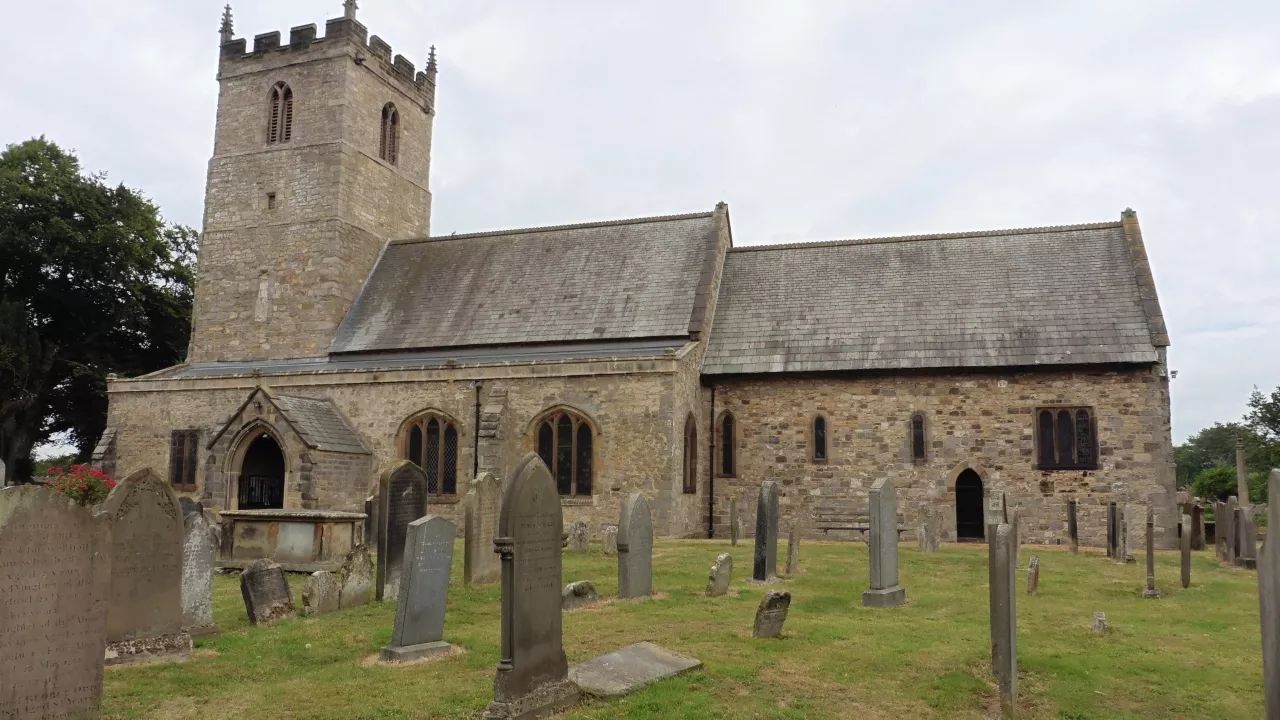 CountyDurhamAYCLIFFEStAndrew(davekellyCC-BY-SA2.0)1