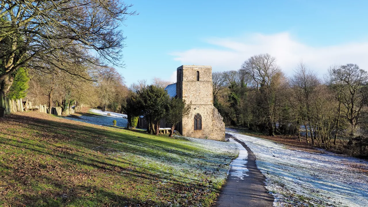 CountyDurhamKELLOEStHelen(trevorlittlewoodCC-BY-SA2.0)1