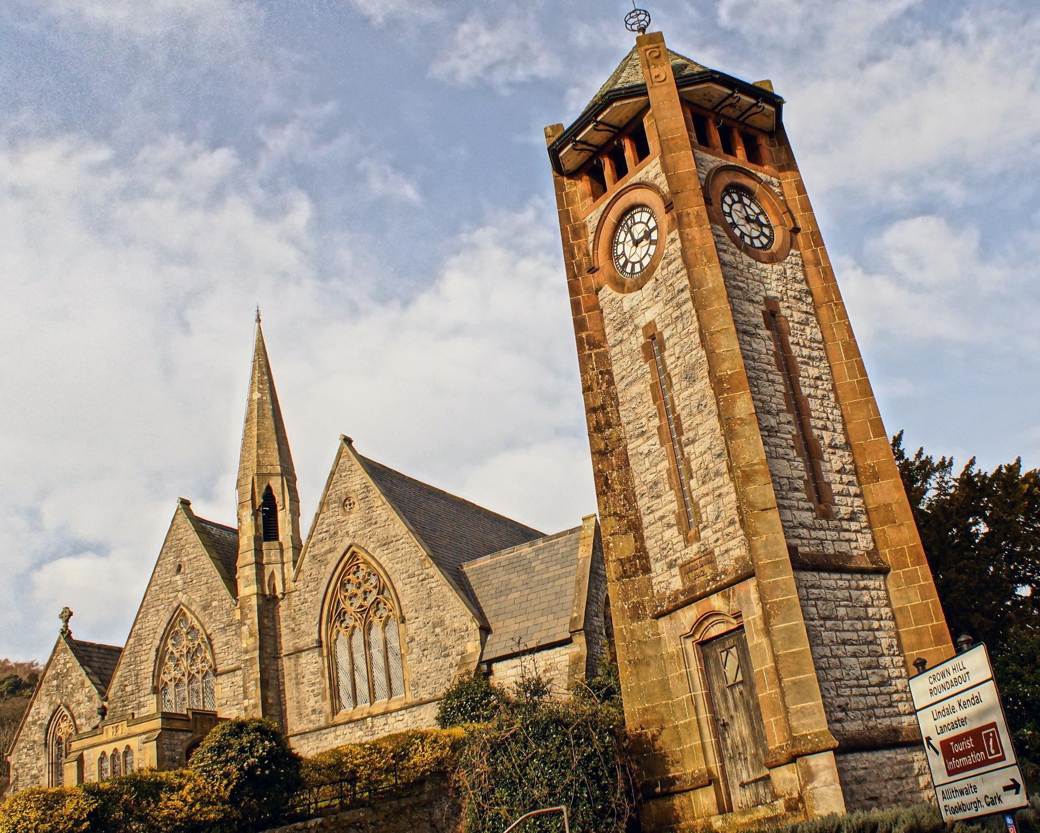 CumbriaGRANGEOVERSANDSStPaul(stephengidleyCC-BY-2.0)1