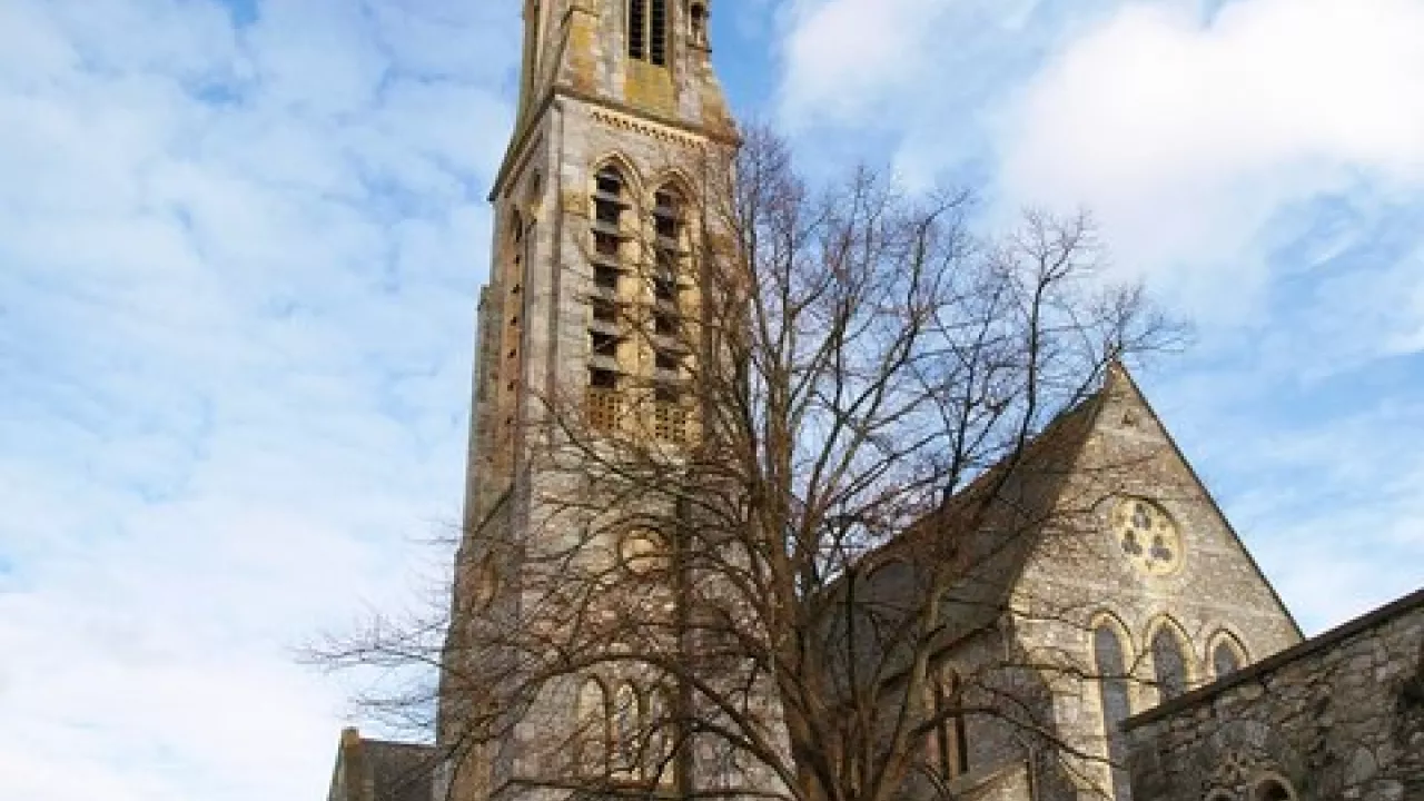 DevonPLYMOUTHPlymouthCathedral(derekharperCC-BY-SA2.0)1