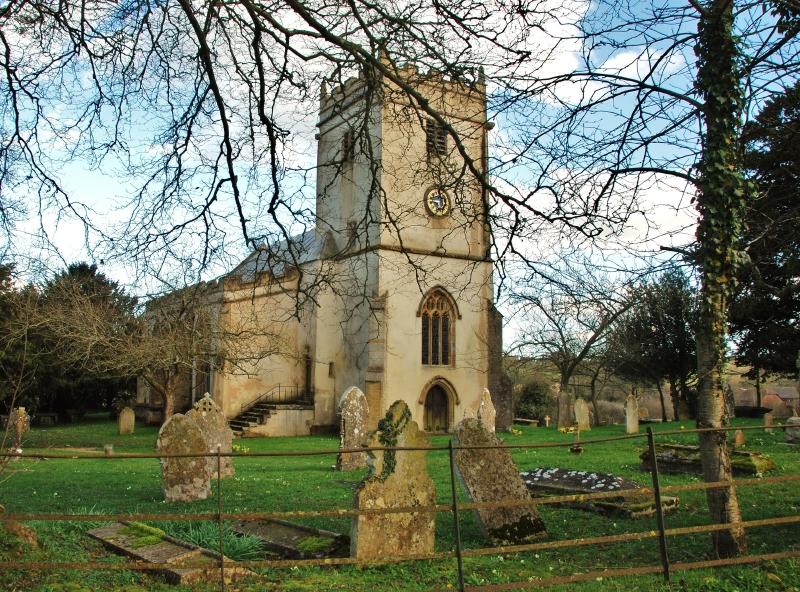 DorsetBUCKLANDNEWTONHolyRood(mreugenebirchallCC-BY-SA2.0)1