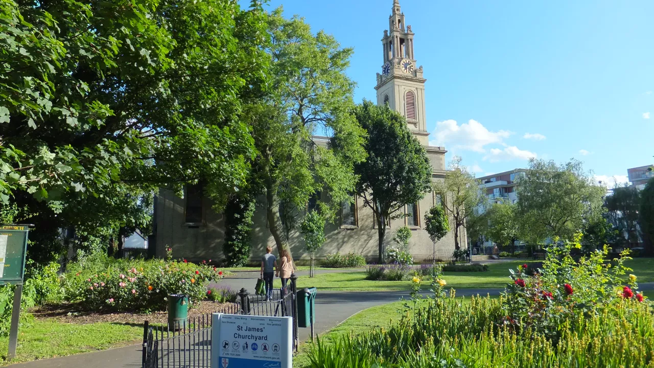 GreaterLondonBERMONDSEYStJames(paulfarmerCC-BY-SA2.0)1