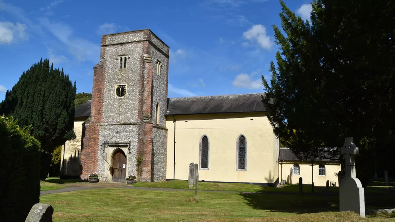 KentKNOCKHOLTStKatherine(nchadwickCC-BY-SA2.0)1