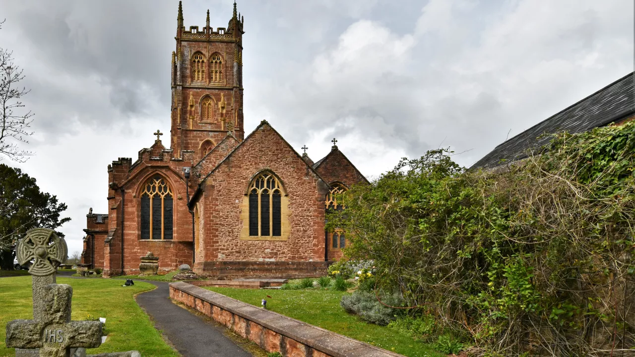 SomersetBISHOPSLYDEARDStMaryVirgin(michaelgarlickCC-BY-SA2.0)1