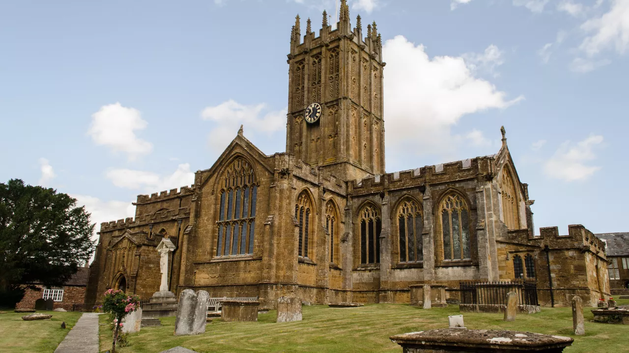 SomersetILMINSTERStMaryVirgin(julianpguffoggCC-BY-SA2.0)1