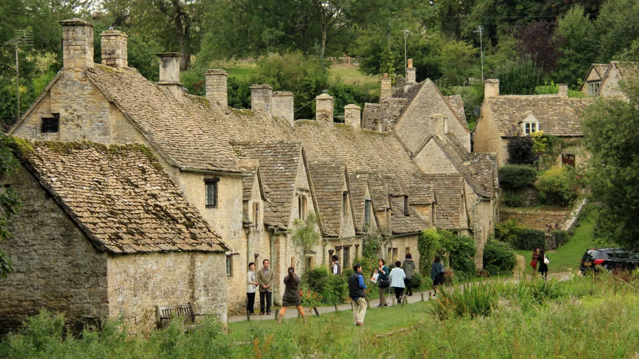 GloucestershireBILBURYStMary(karenroeCC-BY-2.0)1