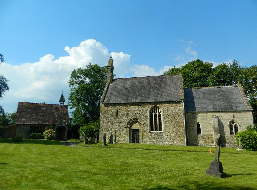 GloucestershireRUDFORDStMary(johnlordCC-BY-SA2.0)1