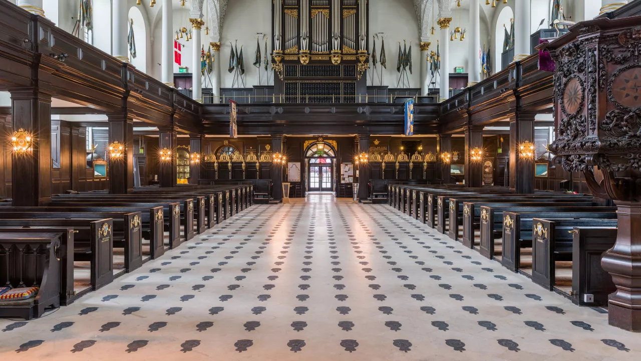 GreaterLondonSTRANDStClementDanes(diliffCC-BY-SA3.0)1