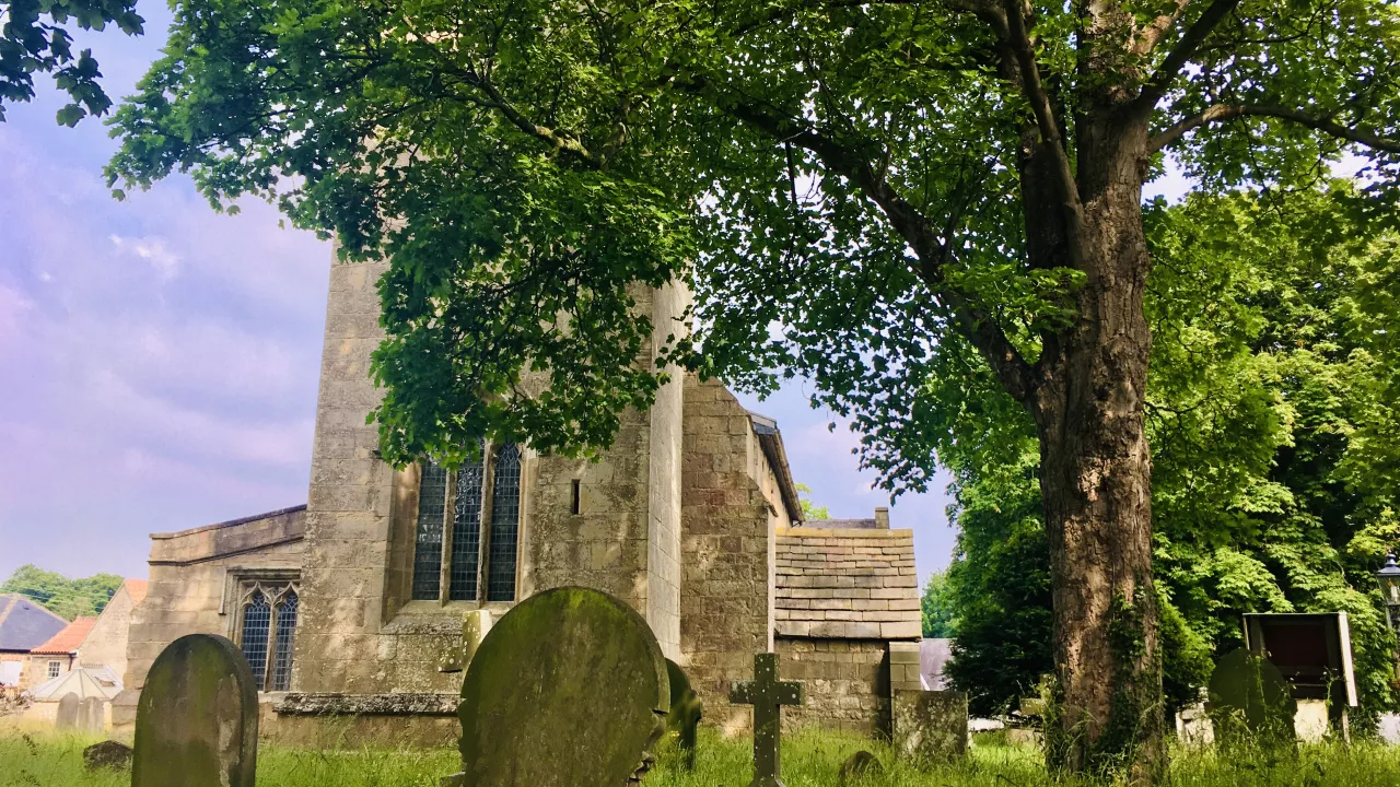 YorkshireTHORPESALVINStPeter(sarahcrosslandSTAFF)