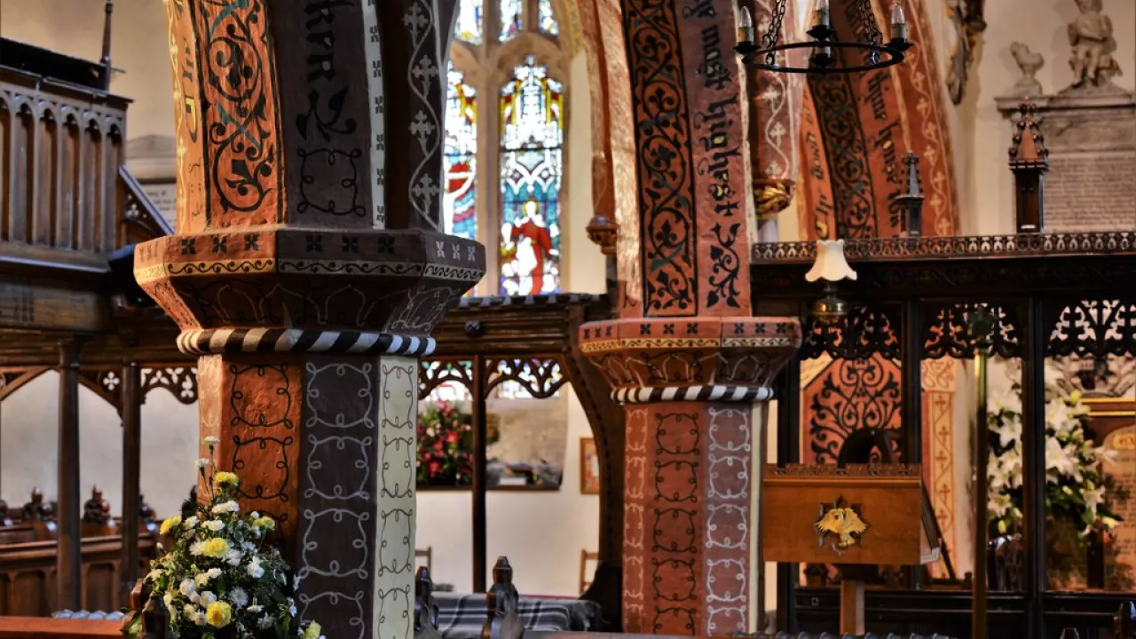 ShropshireLLANYBLODWELStMichael(michaelgarlickCC-BY-SA2.0)1