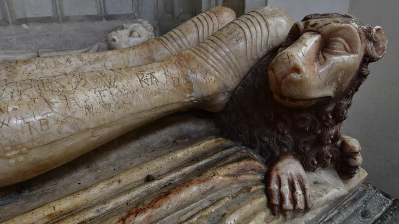 SuffolkWINGFIELDStAndrew(michaelgarlickCC-BY-SA2.0)1