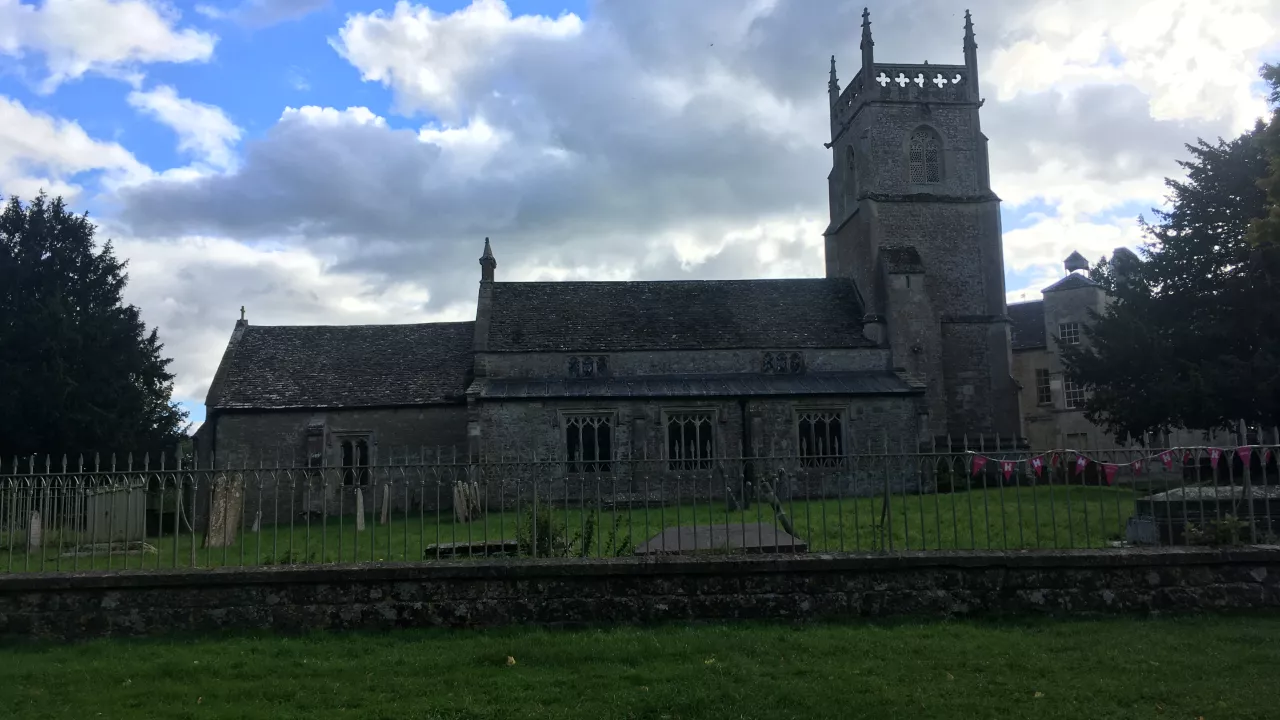 WiltshireLYDIARDTREGOZEStMary(sarahcrosslandSTAFF)1