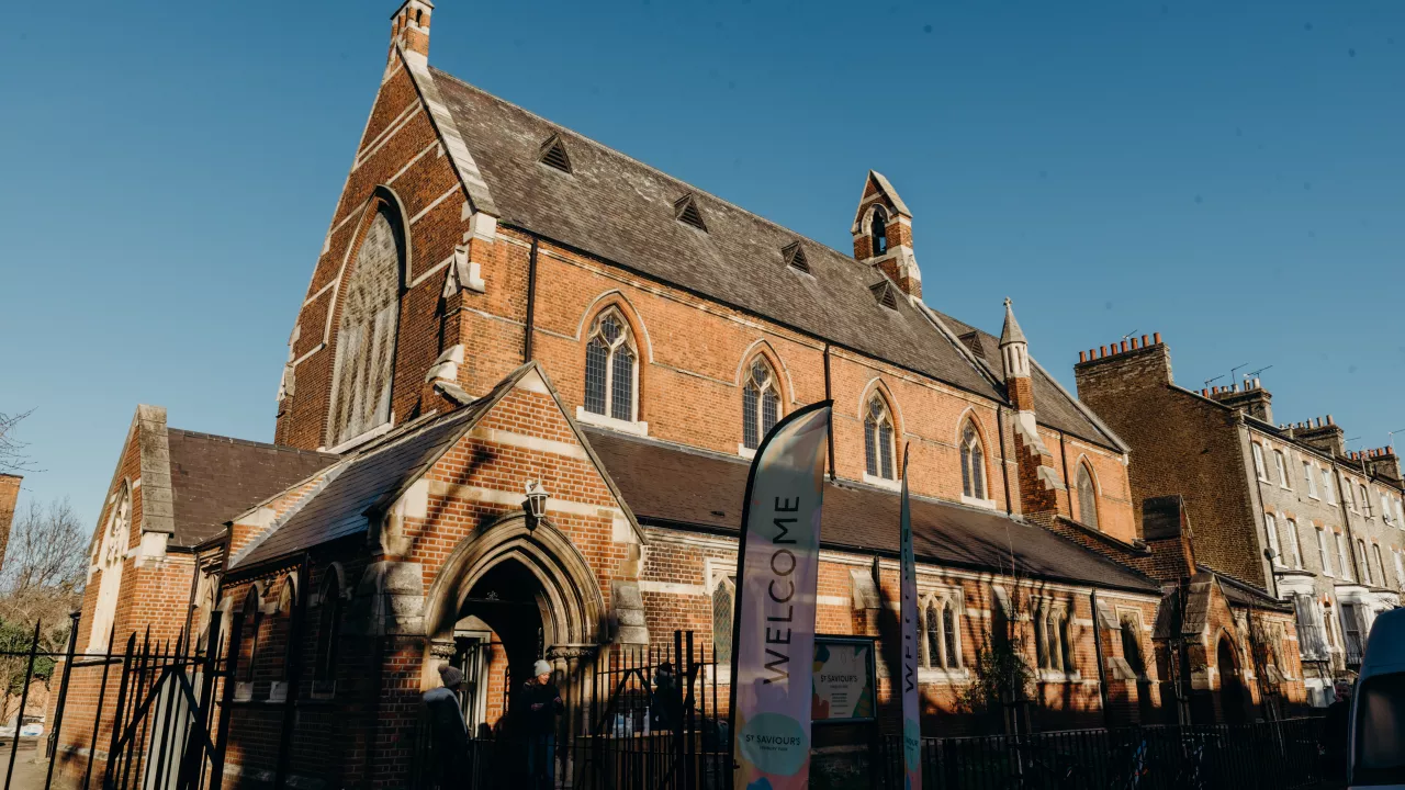 GreaterLondonFINSBURYPARKStSaviour(naomiwildePERMISSIONBYEMAIL)1