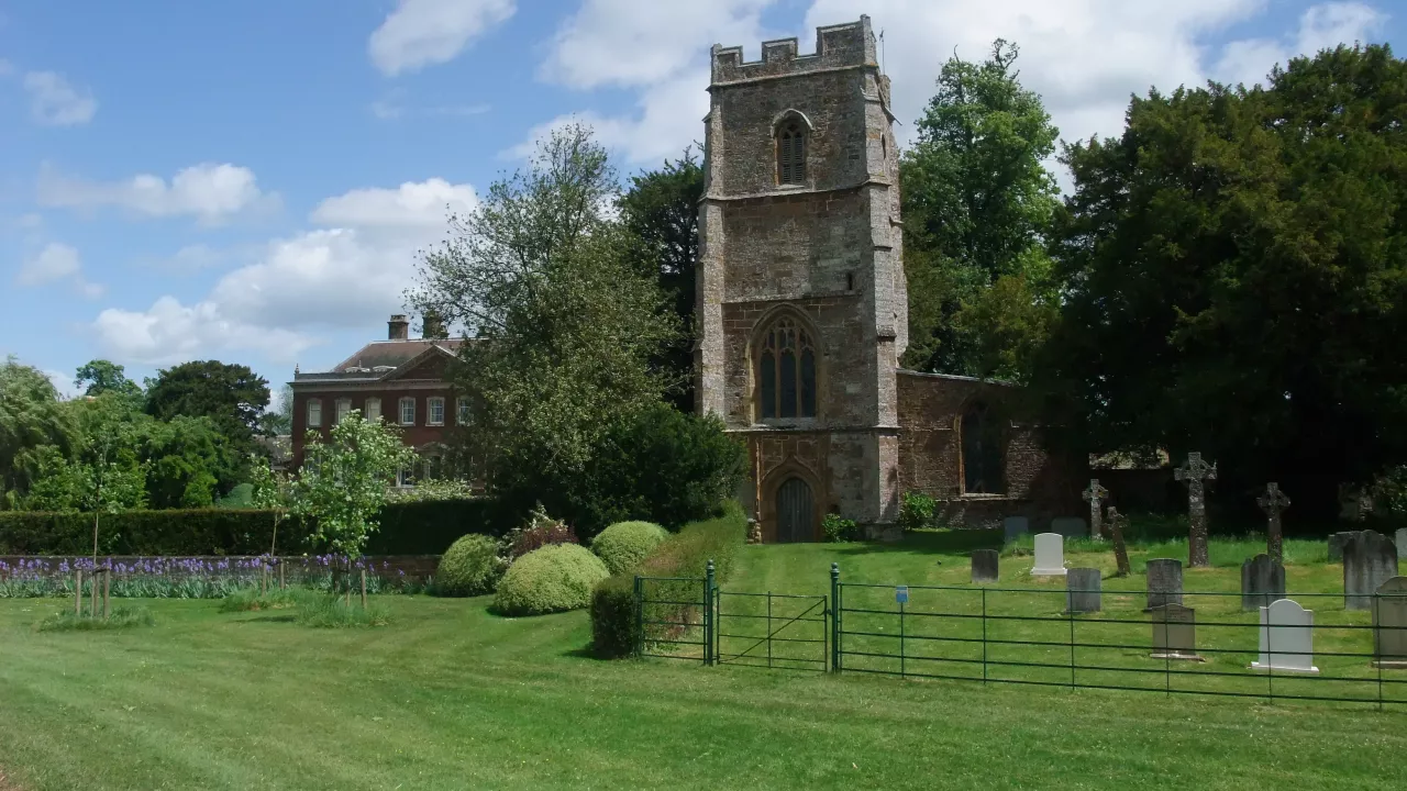 NorthamptonshireEDGCOTEStJames(timheatonCC-BY-SA2.0)1