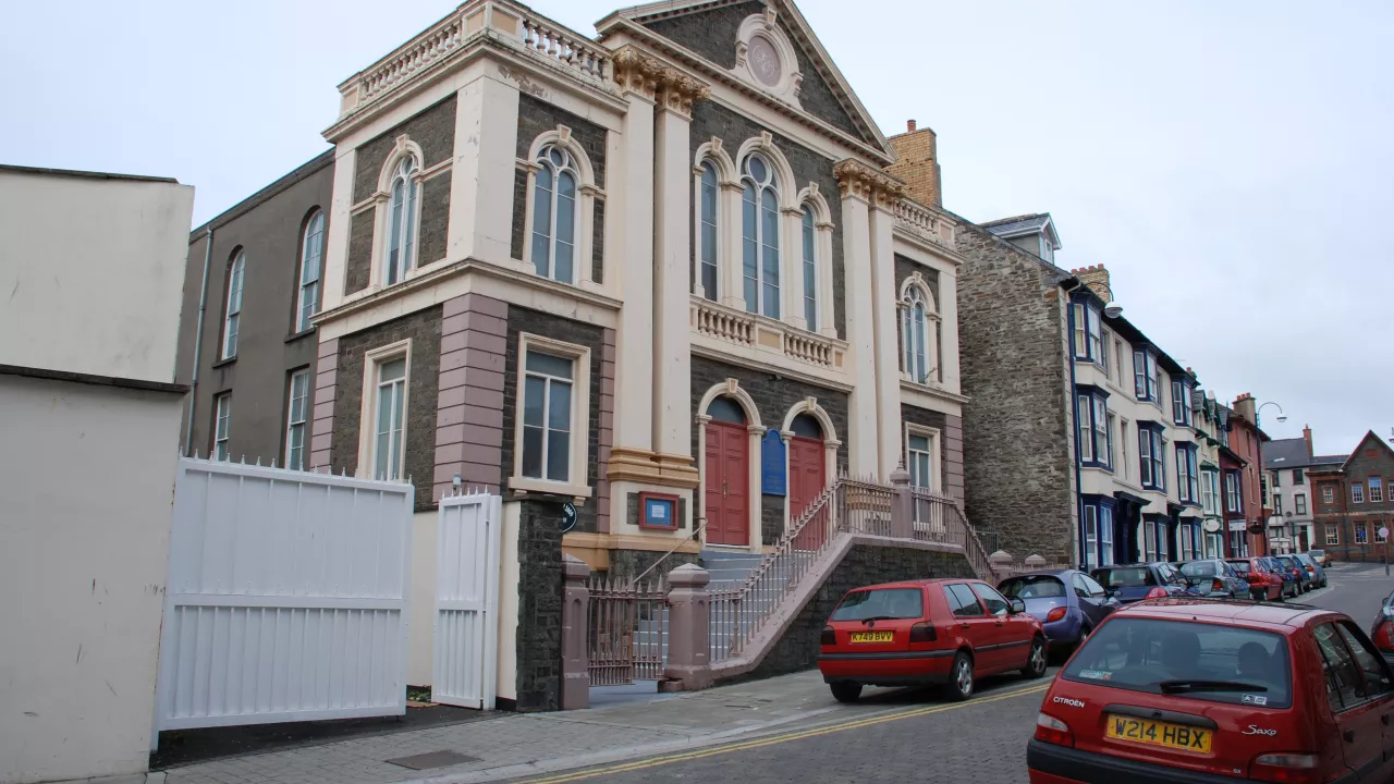 CeredigionABERYSTWYTHSeionChapel(gerainttudur2CC-BY-Sa3.0)1