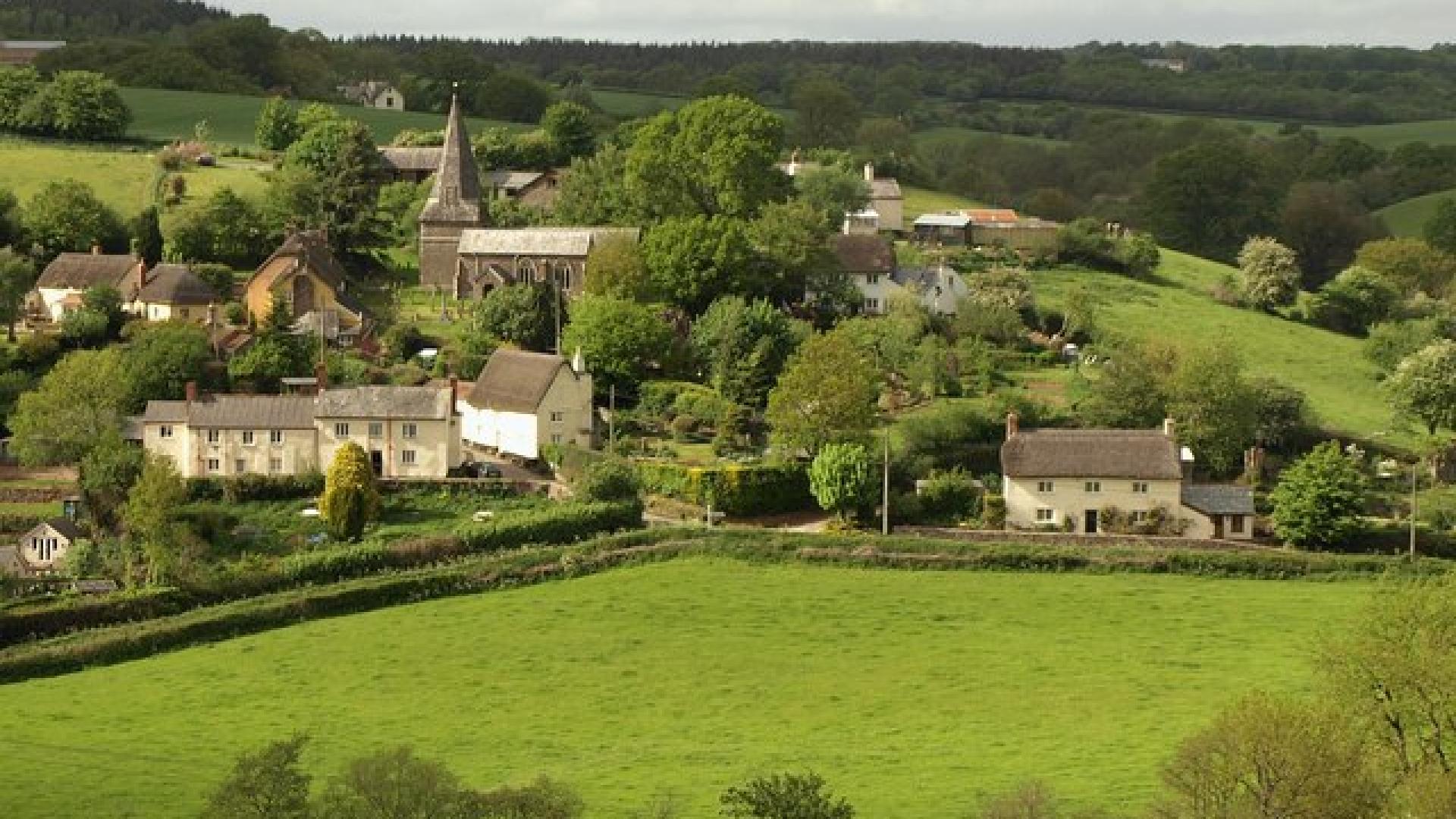 DevonWESTWORLINGTONStMary(derekharperCC-BY-SA2.0)1