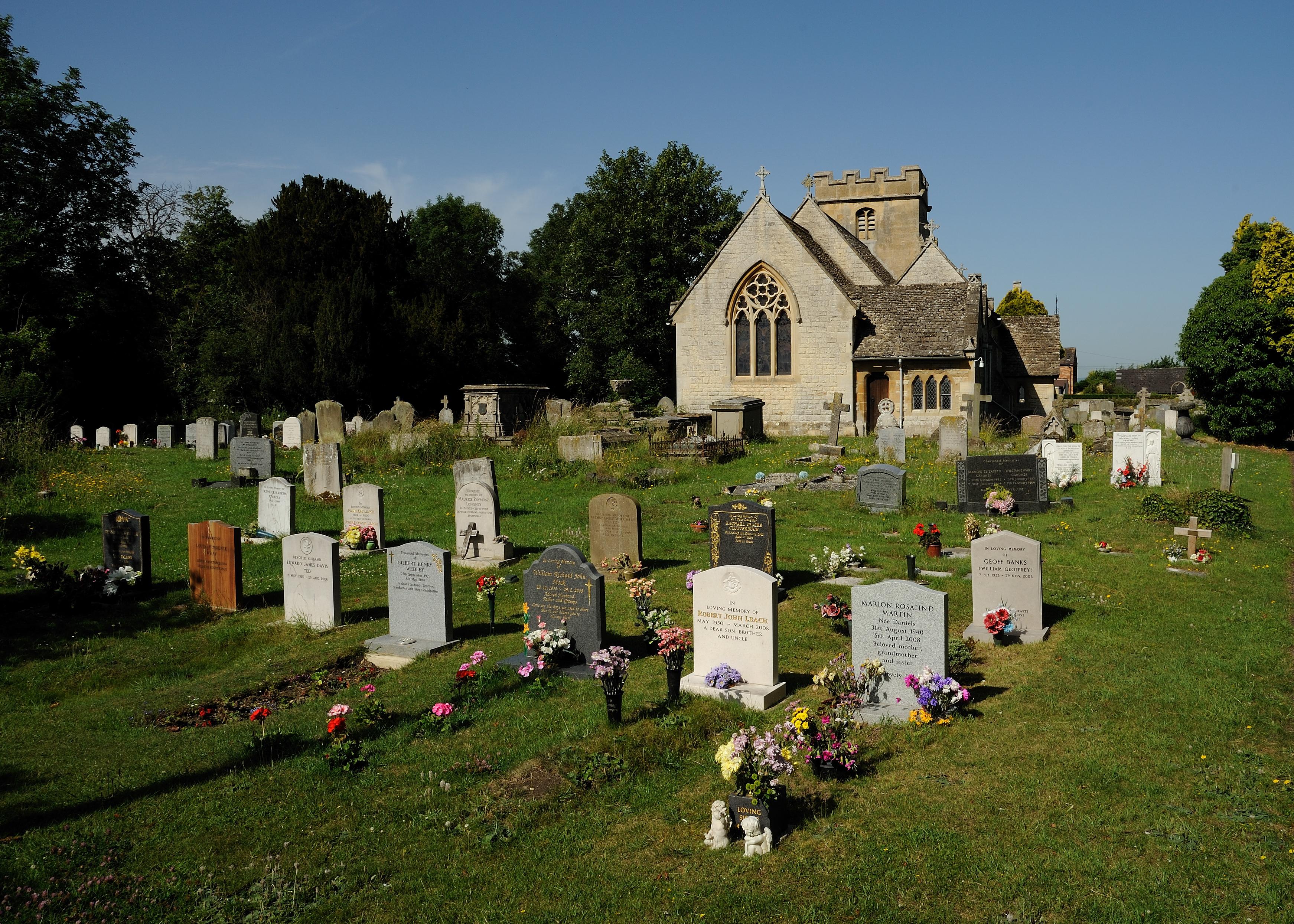 GloucestershireDOWNHATHERLEYStMaryCorpusChristi(saffronblazeCC-BY-SA3.0)1