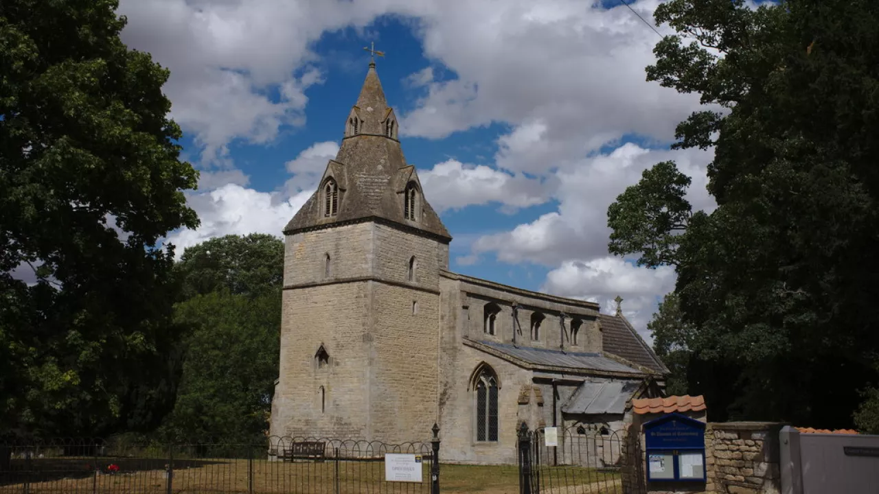 LincolnshireBURTONLECOGGLESStThomasCanterbury(bobharveyCC-BY-SA2.0)1