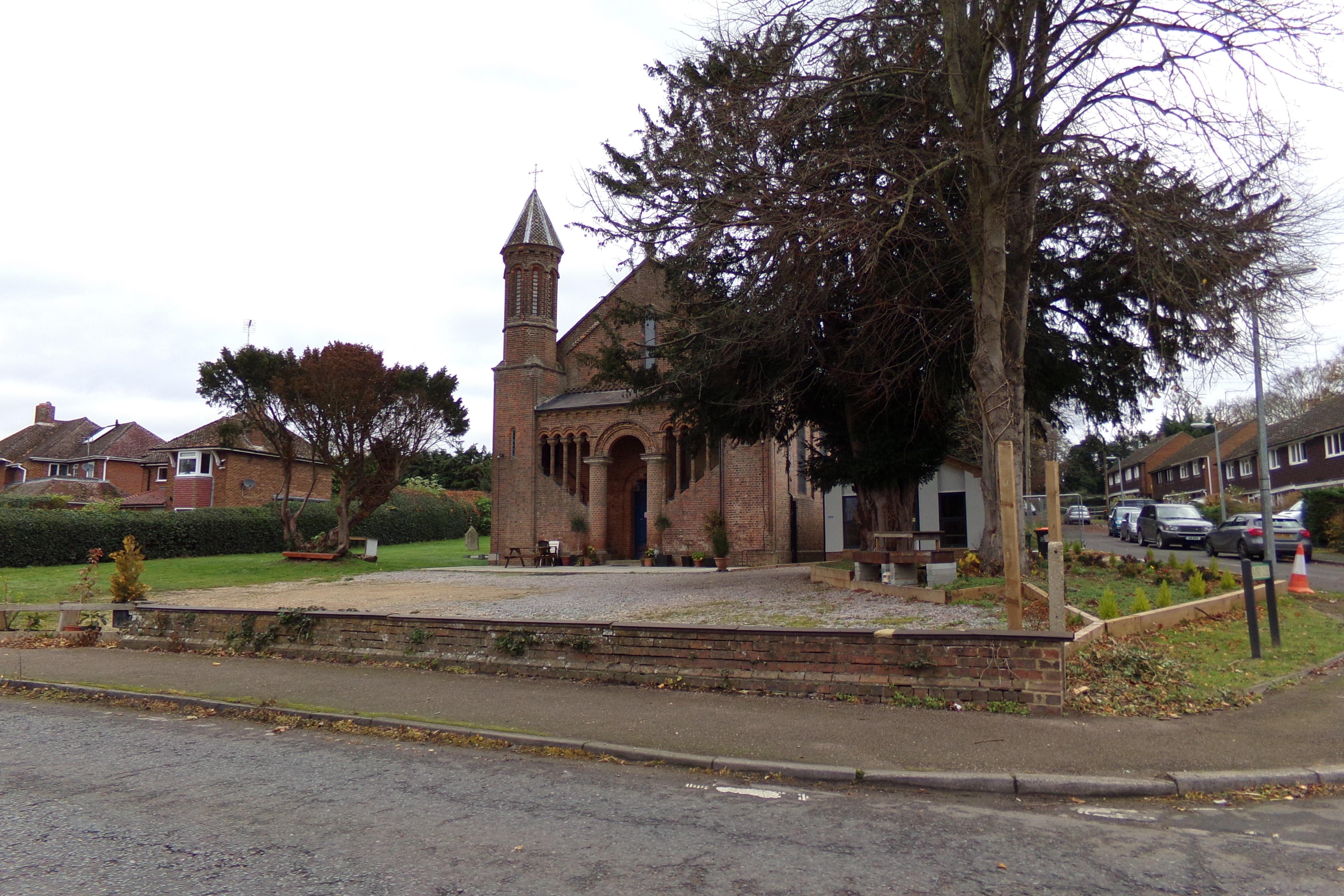 BedfordshireEASTHYDEStCharalambos(geographerCC-BY-SA2.0)1