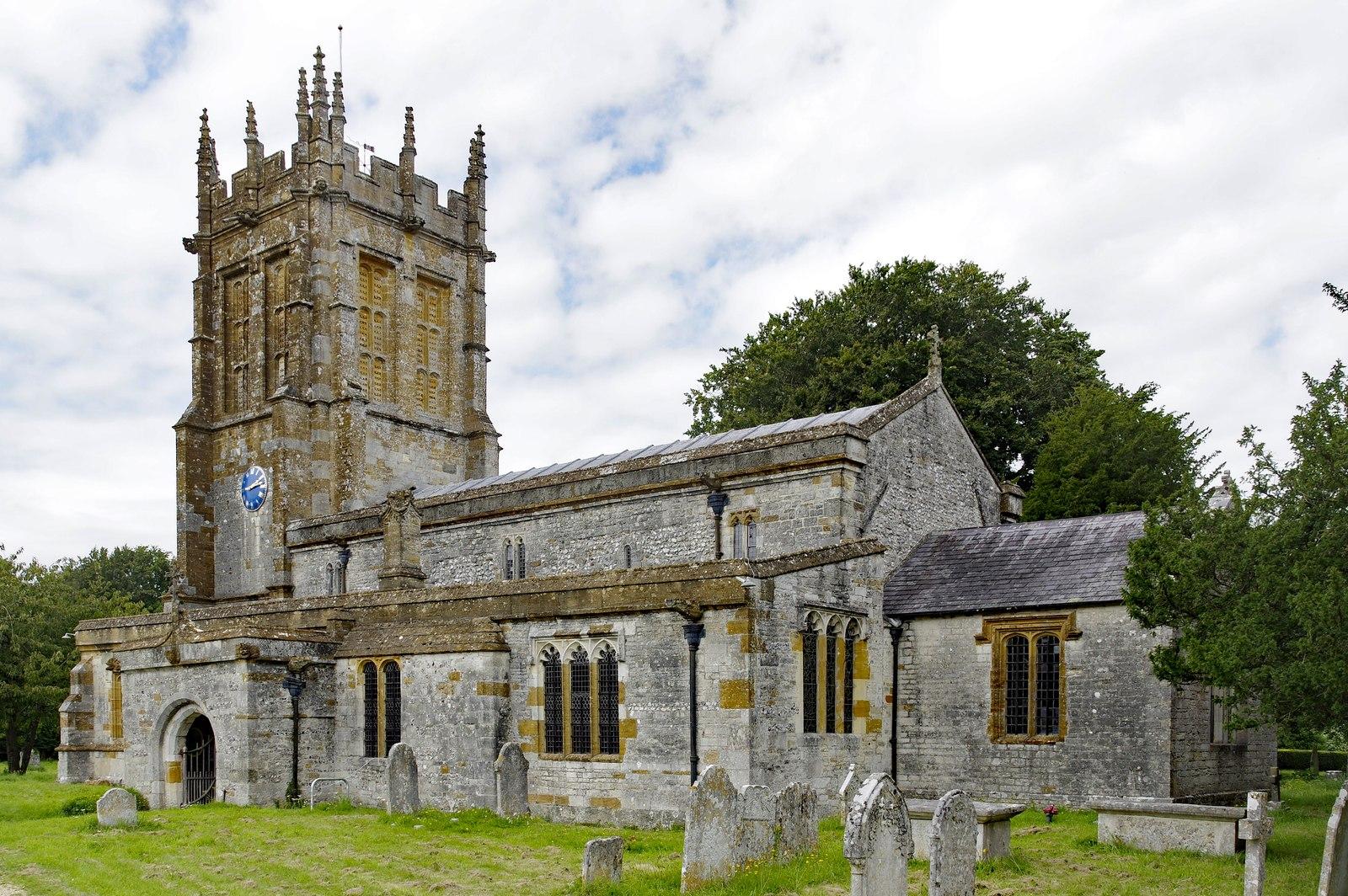 DorsetCHARMINSTERStMaryVirgin(rayjenningsCC-BY-SA2.0)1